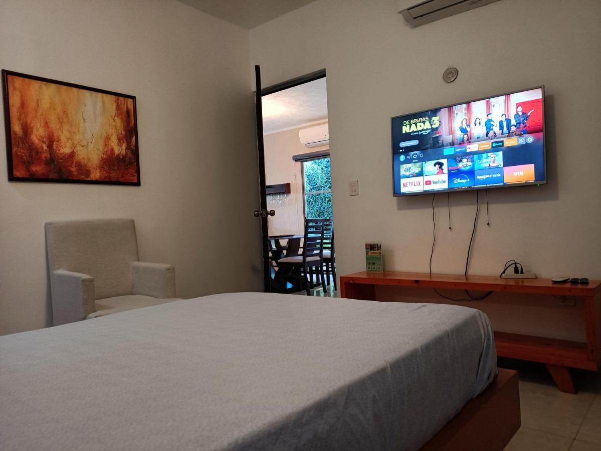 Casa Hector, con Jacuzzi, cerca del Foro GNP. Villa Mérida Exterior foto